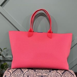 rothy's the lightweight mega tote in ruby twill
